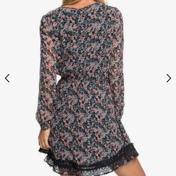 Roxy side of motion dress - Picture 4 of 9